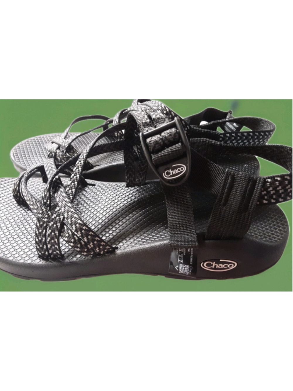 CHACO- Womens SZ 11--ZX2 Classic Boost Black TOE STRAP Sandals Beach Hiking